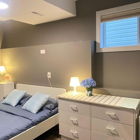 Lovely Home Calgary Ngoại thất bức ảnh