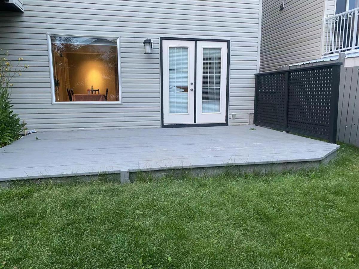 Lovely Home Calgary Ngoại thất bức ảnh
